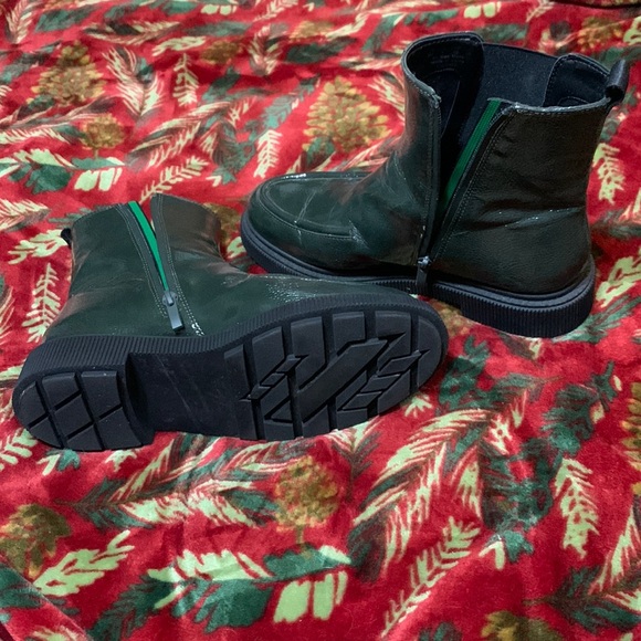 Franco Sarto Green Boots - Picture 2 of 4